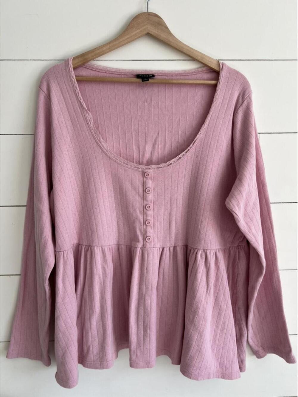 Pink Torrid Top Women's Size 2 Feminine 100% Cotton Babydoll Button Front Tee